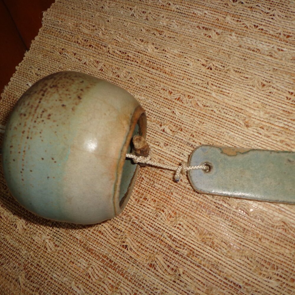 Pottery Chime Round Natural/Lt. Minty Blue/Brown Specks